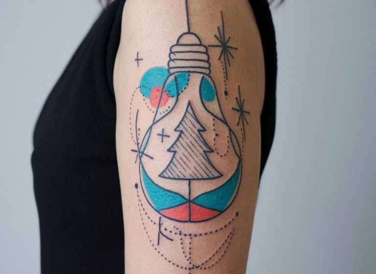 Christmas-Lights-Tattoo-Ideas-3